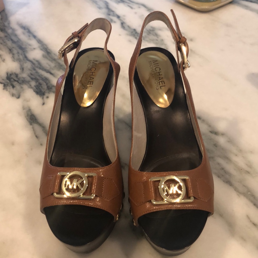 Michael Kors sling